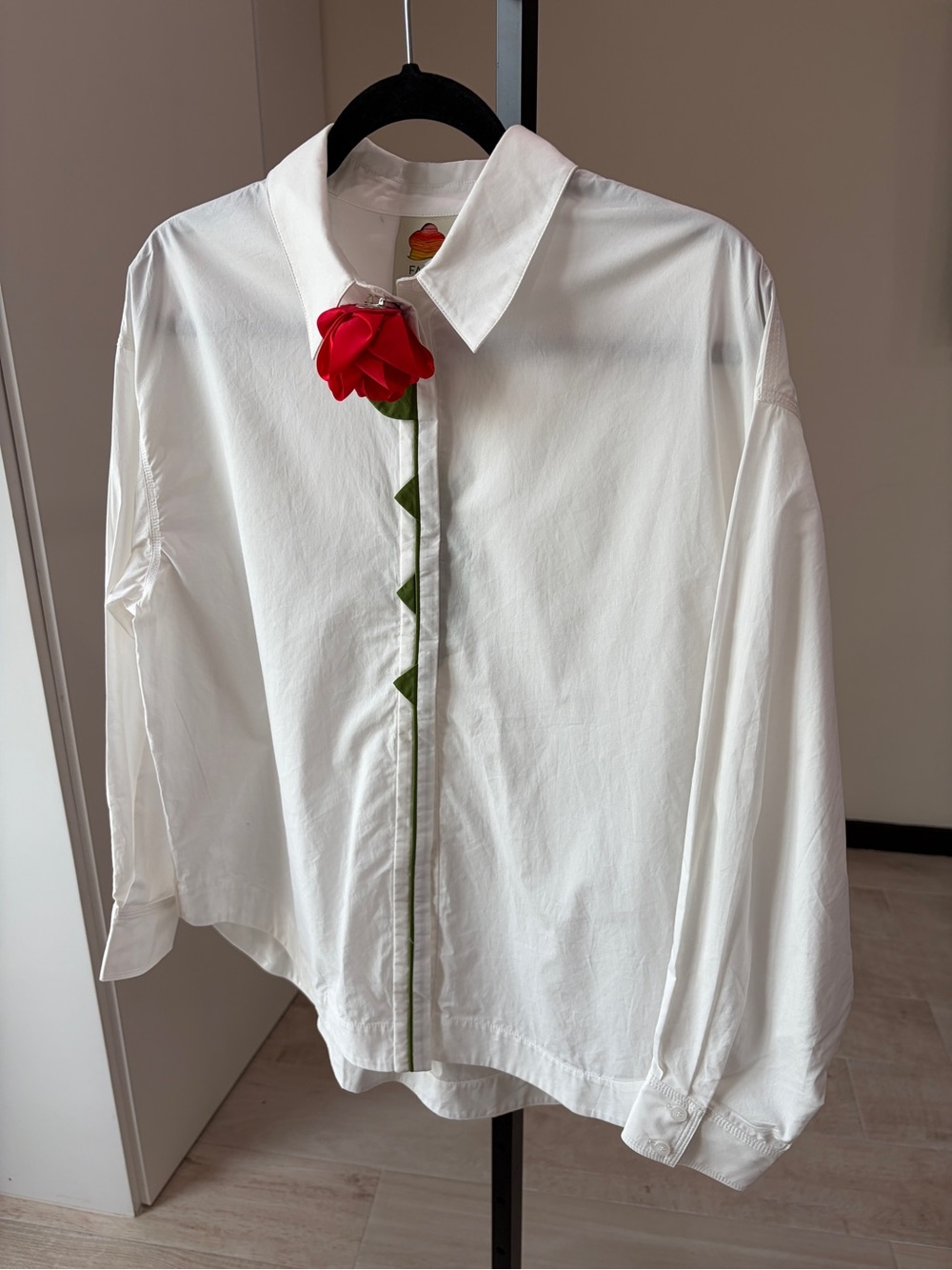 Farm Rio: OFF WHITE ROSY SHIRT - Picture 9 of 11